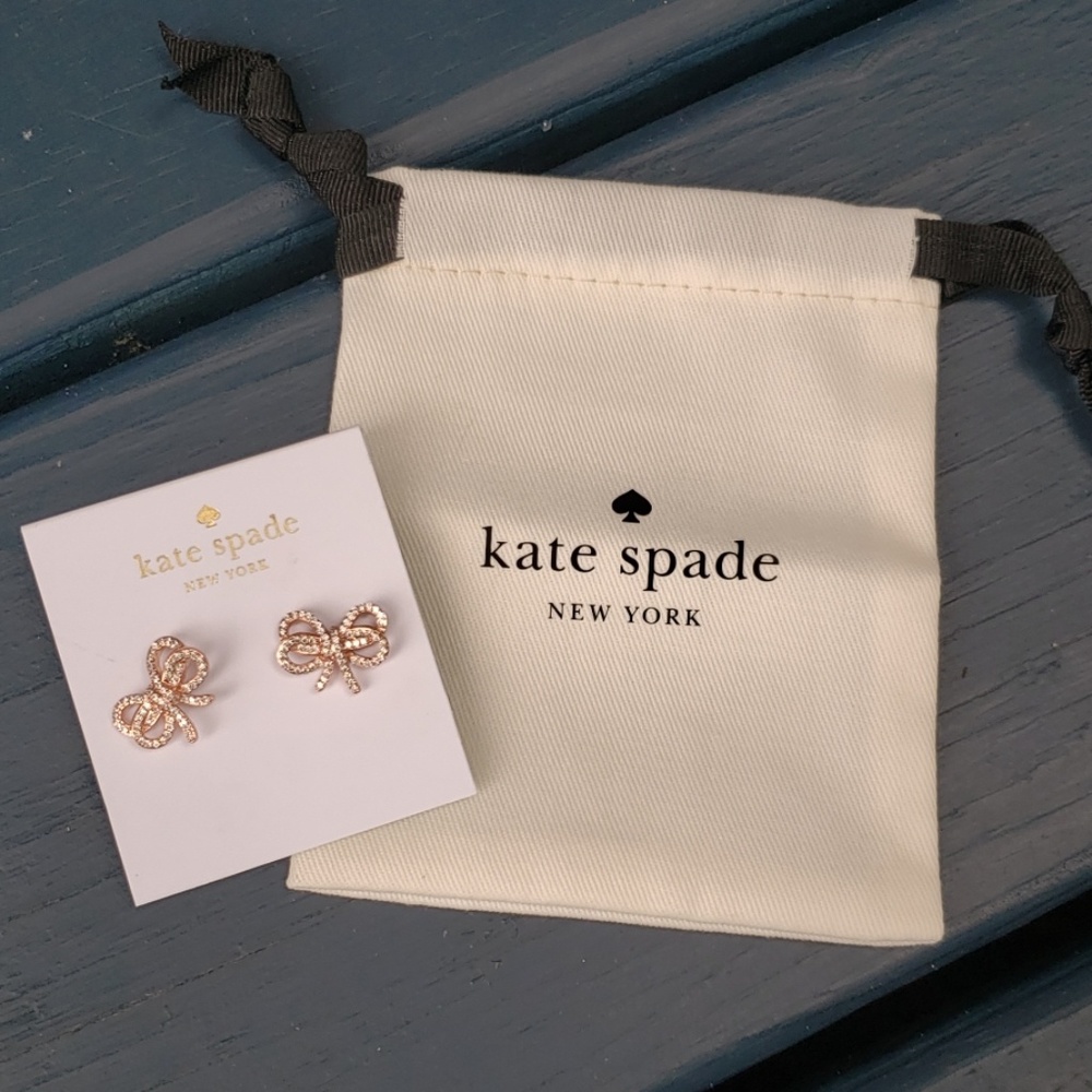 NWT Kate Spade 'Bow Meets Girl' rose gold earrings - Picture 3 of 5
